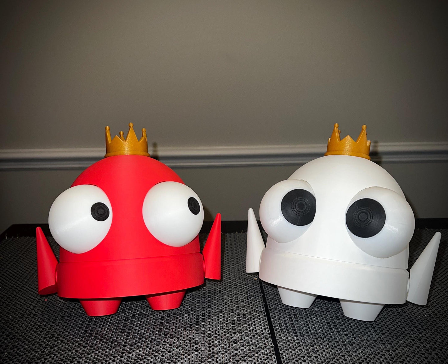 BIG REPO Semibot with STORAGE and Crown | Moveable Arms & Eyes | Custom Colors Available | Cute Gamer Gift | 3D Printed Unofficial Fan Art